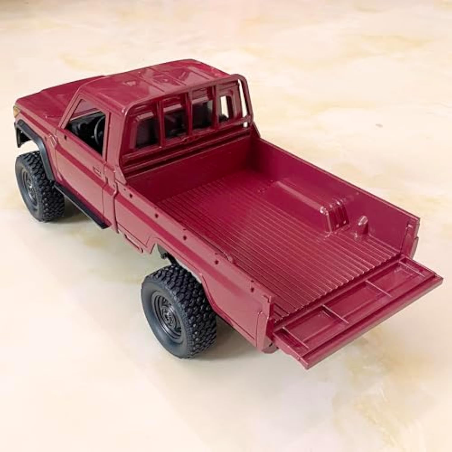 1/12 Scale Pickup 4WD 2.4Ghz Remote Control Truck Model Climbing Off-Road Vehicle - Image 3
